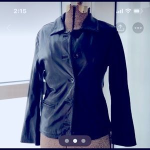 Black leather fitted jacket